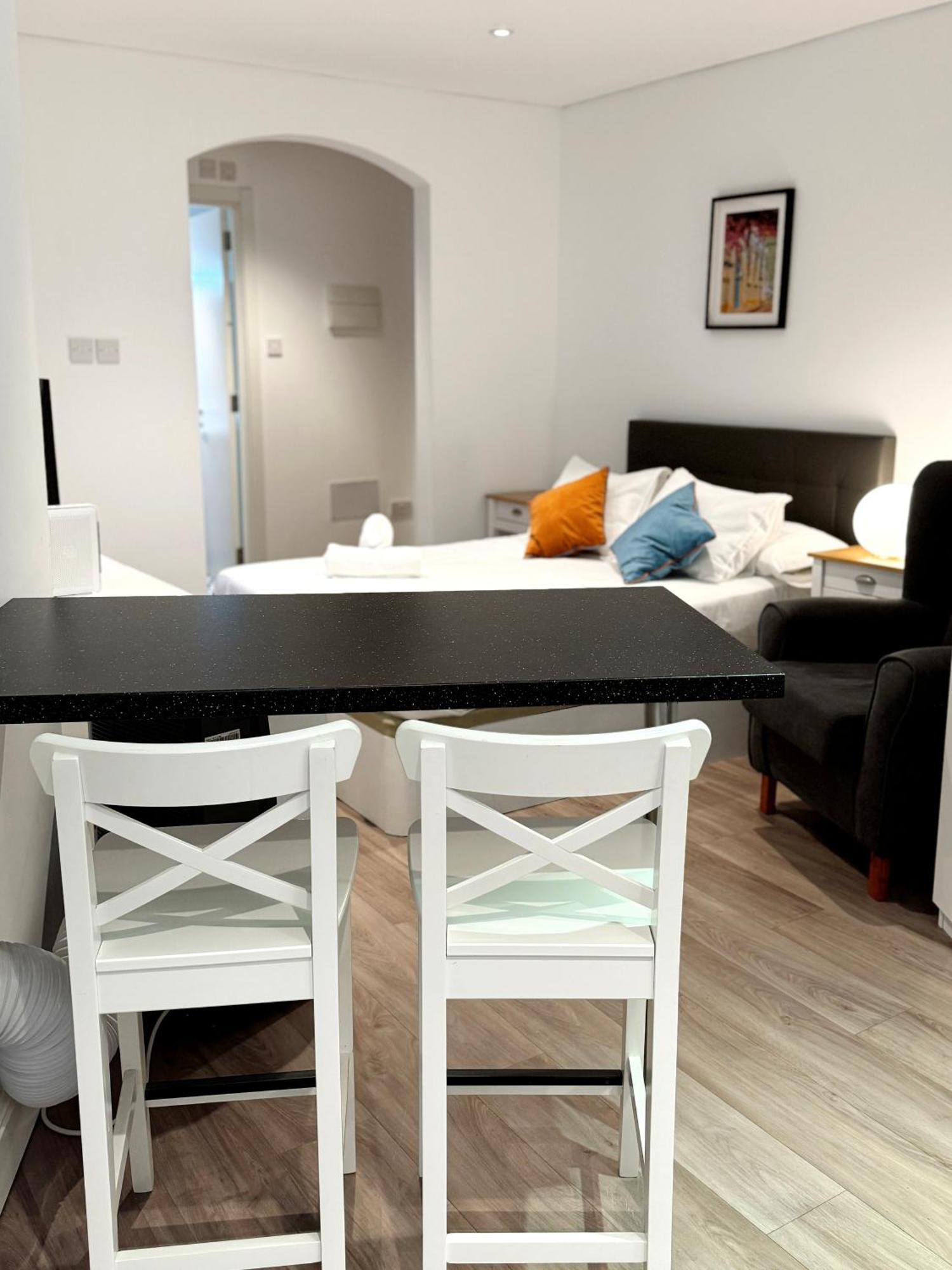 Delightful City Centre Studio Clarendon Apartment - Grand Central House Gibraltar Luaran gambar